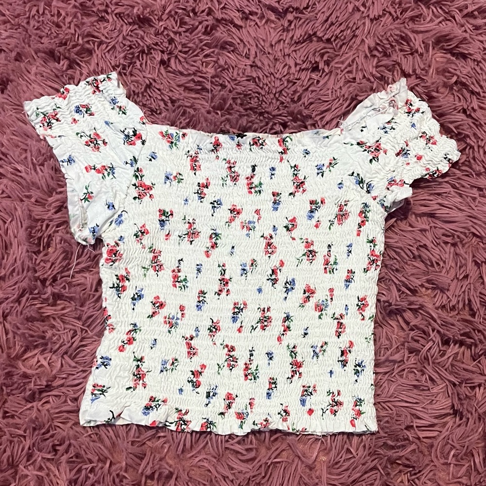 white off shoulder ribbed floral top - Picture 3 of 3